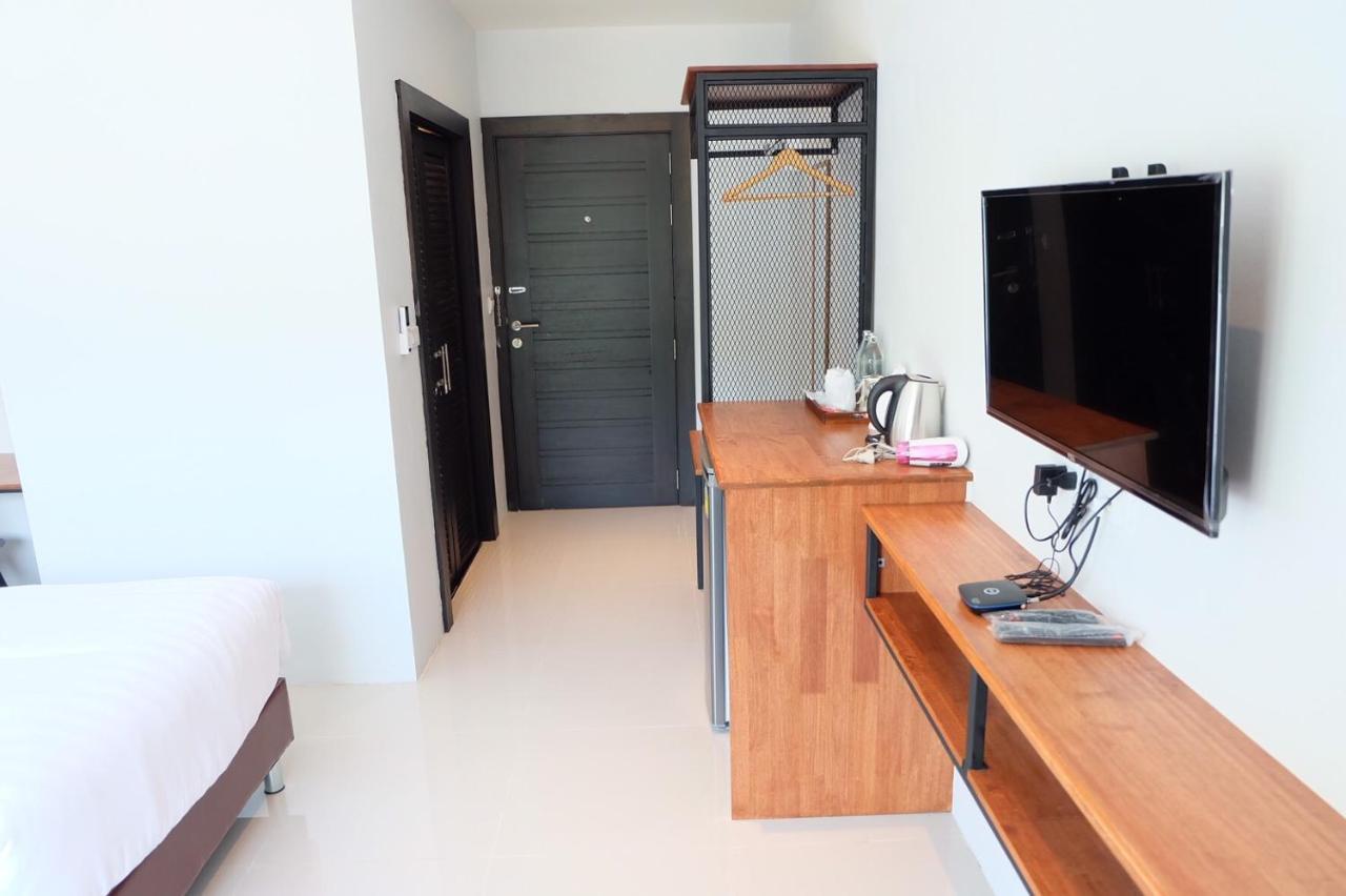 Hotel De Vine House Roi Et Exterior foto